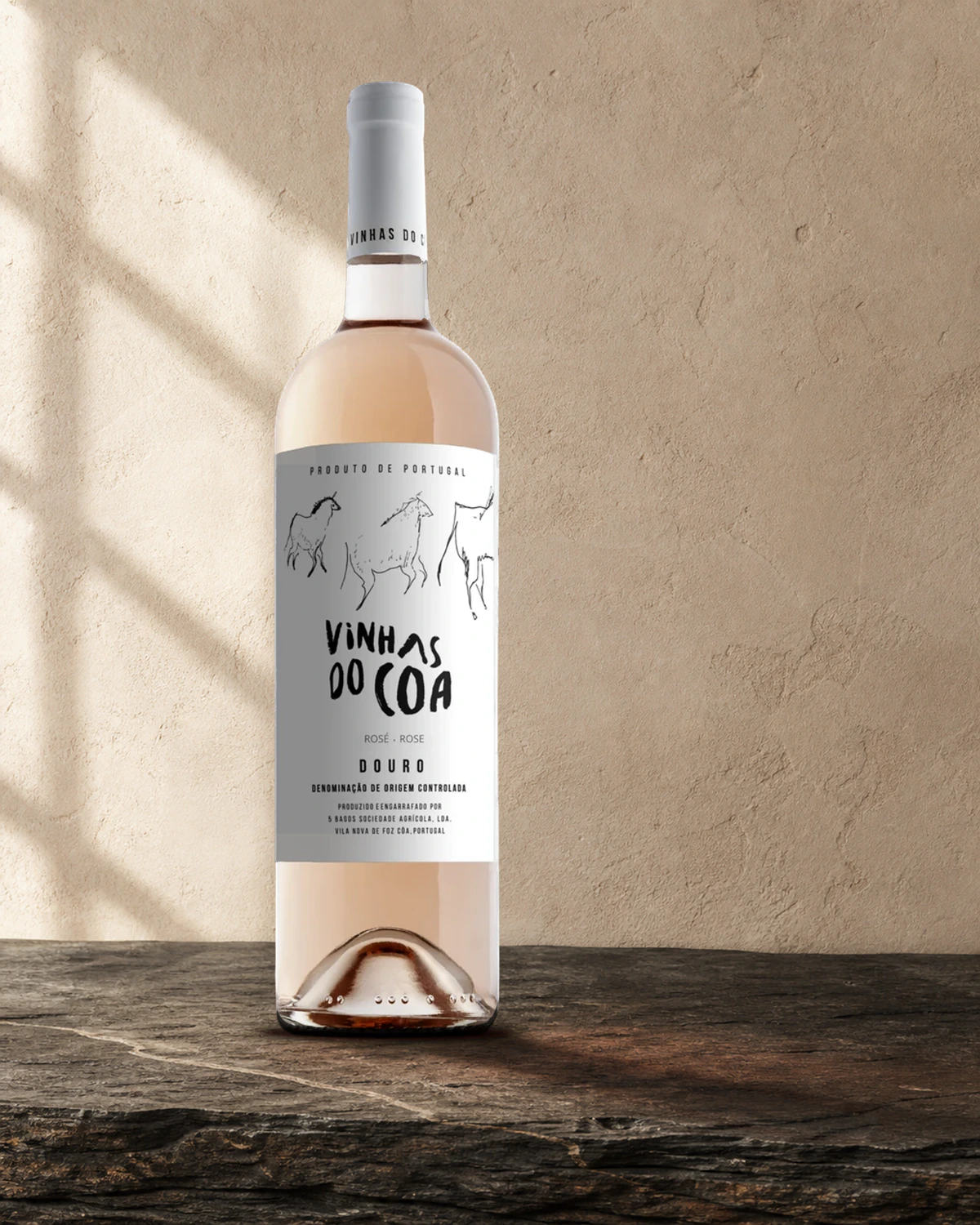 Vinhas do Côa Rosé — a garrafa em cena